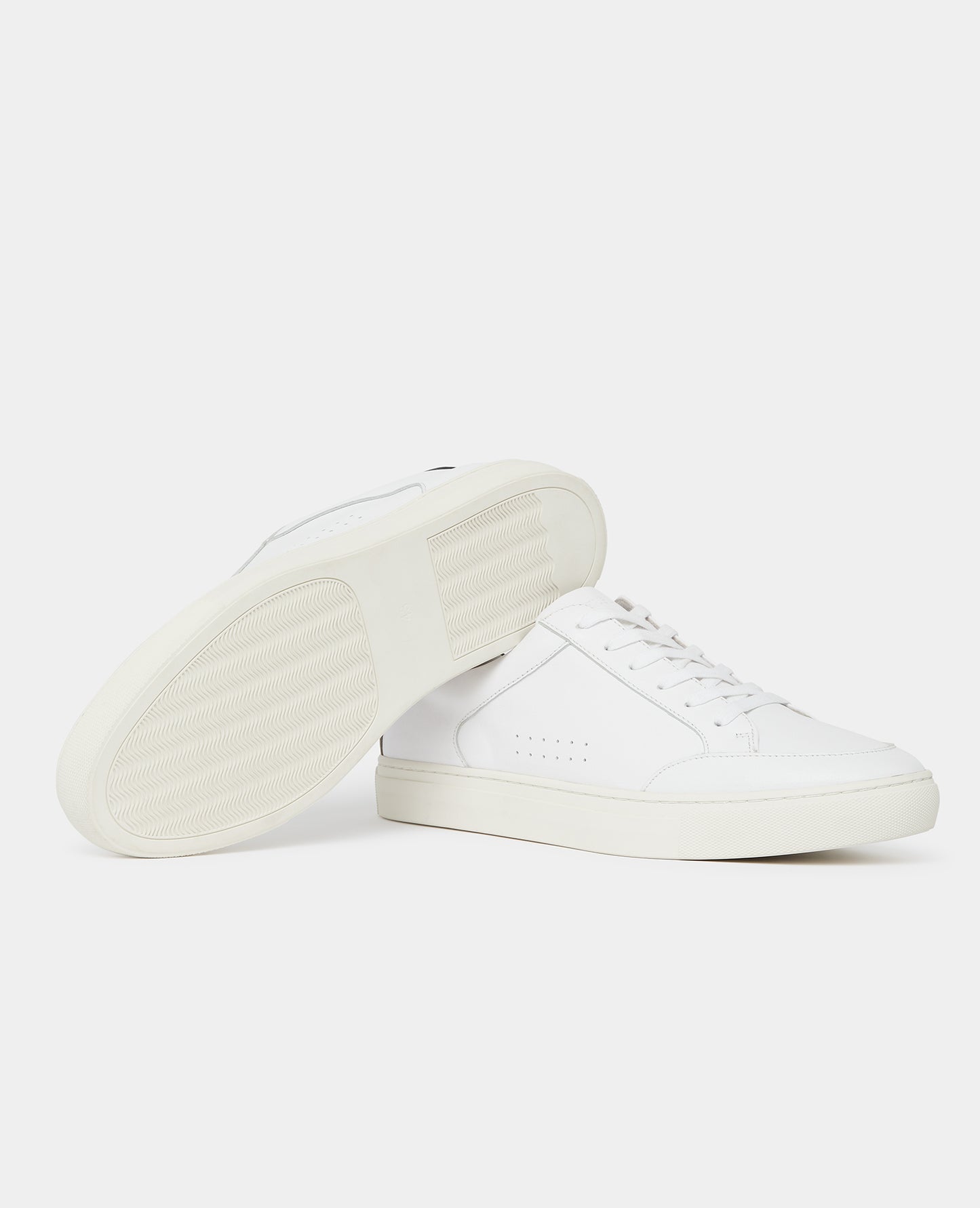 Niro Shoe - White